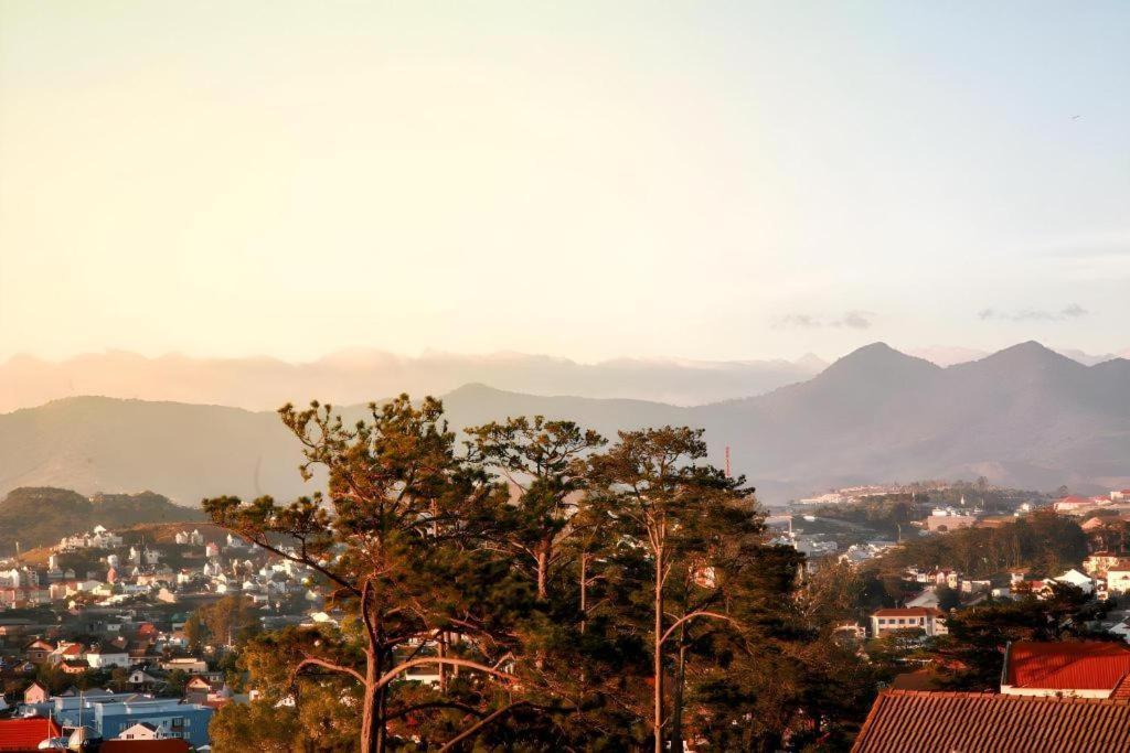 Hoa Sen Vang Hotel Dalat Dış mekan fotoğraf