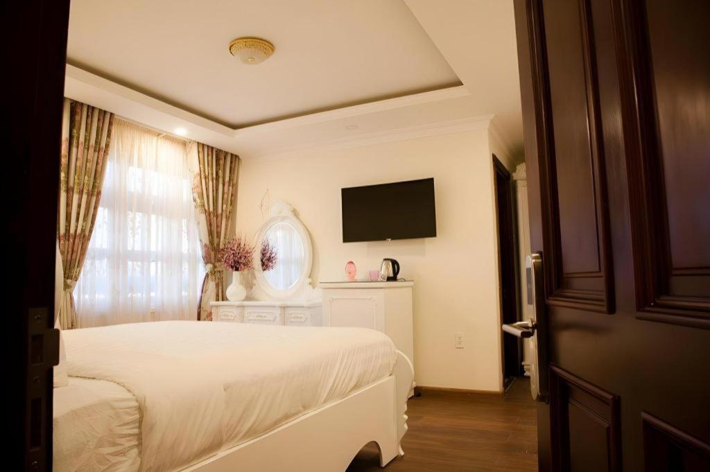 Hoa Sen Vang Hotel Dalat Dış mekan fotoğraf