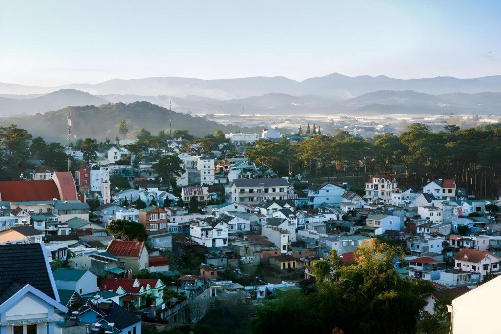 Hoa Sen Vang Hotel Dalat Dış mekan fotoğraf